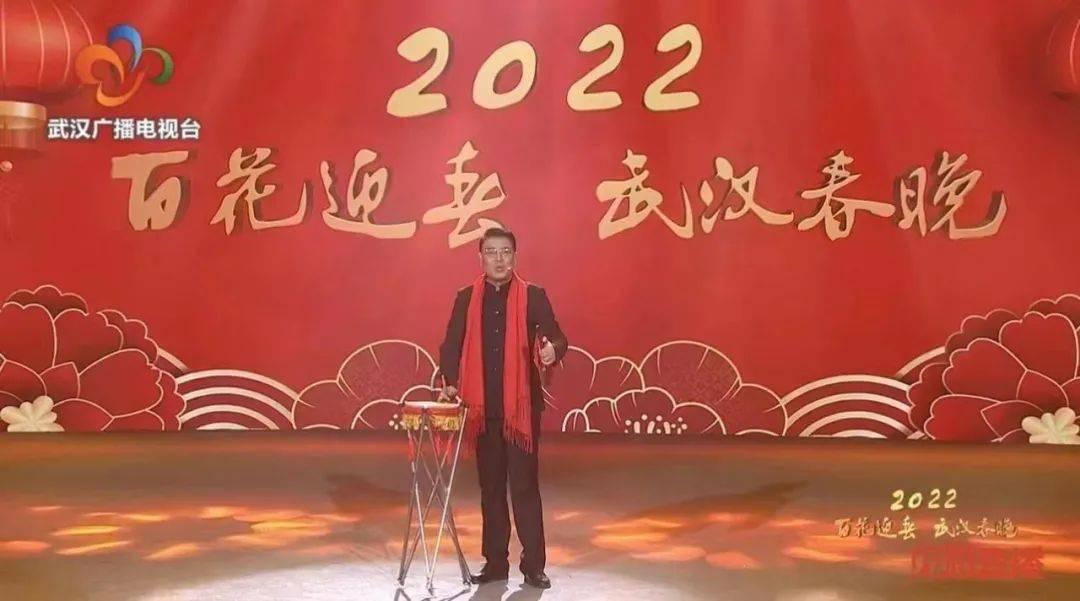 画线接蓝色球